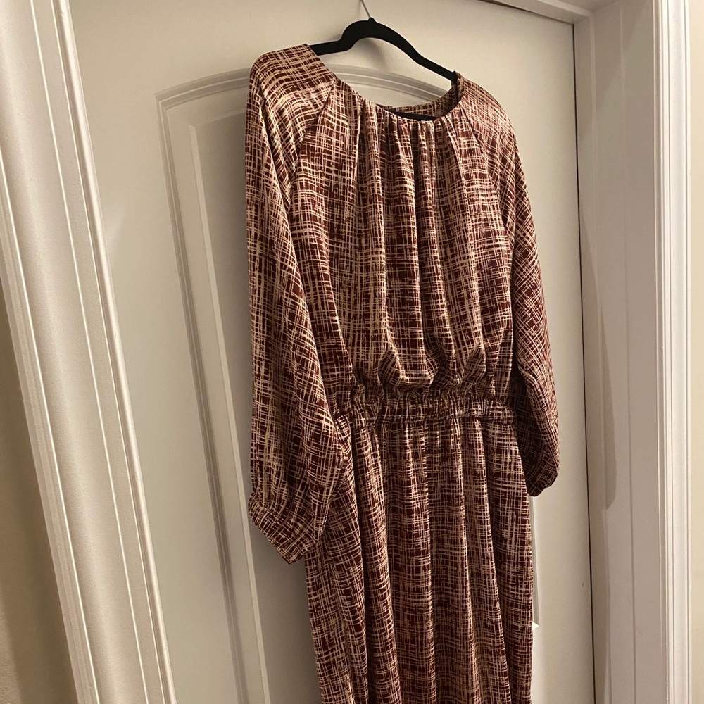 Maroon printed midi dress